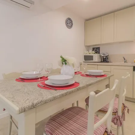 4 Pass Apartament *